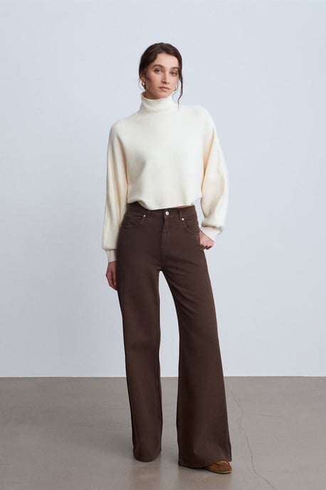Damen Oversized verkürzter Rollkragenpullover - Image 3