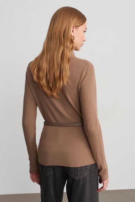 Damen Strickpullover mit Gürtel und Rollkragen - Image 2