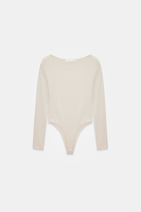 Schmal geschnittenes Bodysuit mit Bootsausschnitt - Image 5