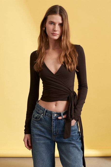 Damen Crop-Wrap-Bluse mit Bindeband - Image 1