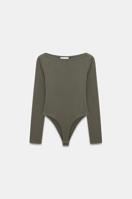 Schmal geschnittenes Bodysuit mit Bootsausschnitt - Image 5