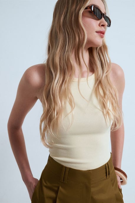 Gerippte Halsbandfreie ärmellose Bluse - Image 1