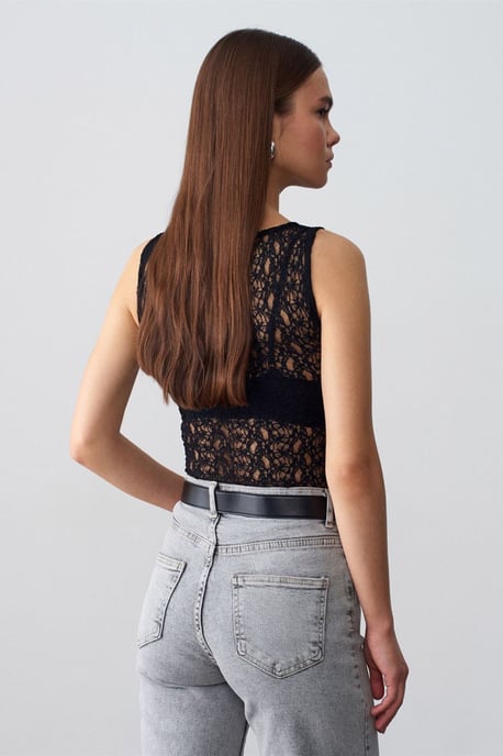 Taillierte Spitzen-Ärmellose Bluse - Image 2