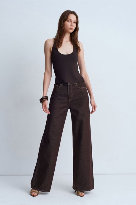 Halternekrücken Cut-Out Slim Fit Bluse - Image 4