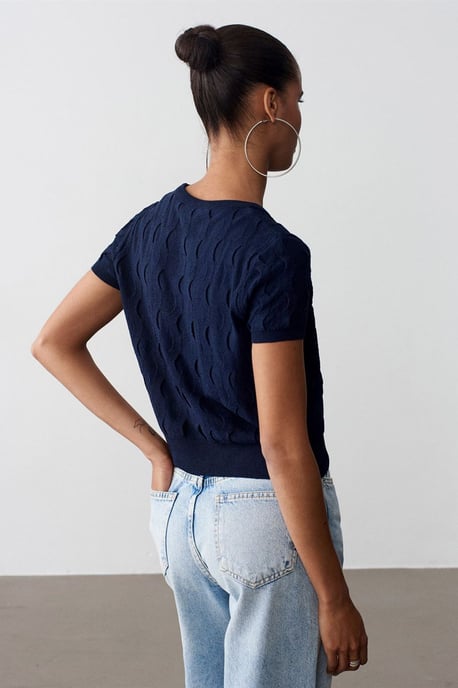 Strukturierte Ripp-Crop-Bluse - Image 4