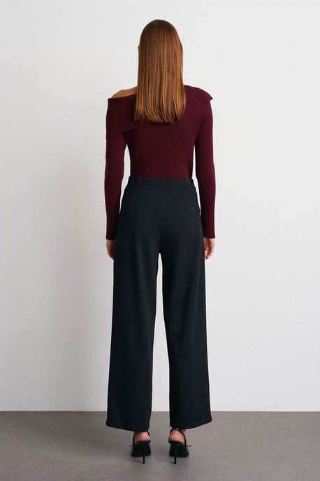 Dilvin Hoch taillierte weite Crepe-Hose - Schwarz - Image 2