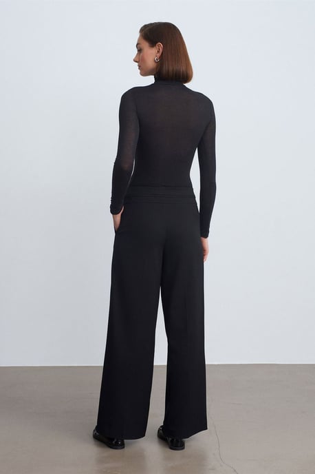 Hoch taillierte weite Crepe-Hosen - Image 2