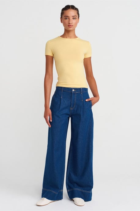 Damen Crop Slim-Fit Rundhals-T-Shirt - Image 4