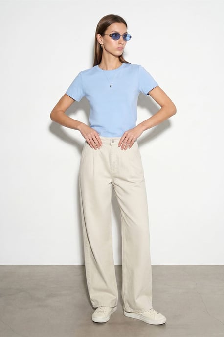 Damen Unifarbene Rundhalsausschnitt T-Shirt - Image 4