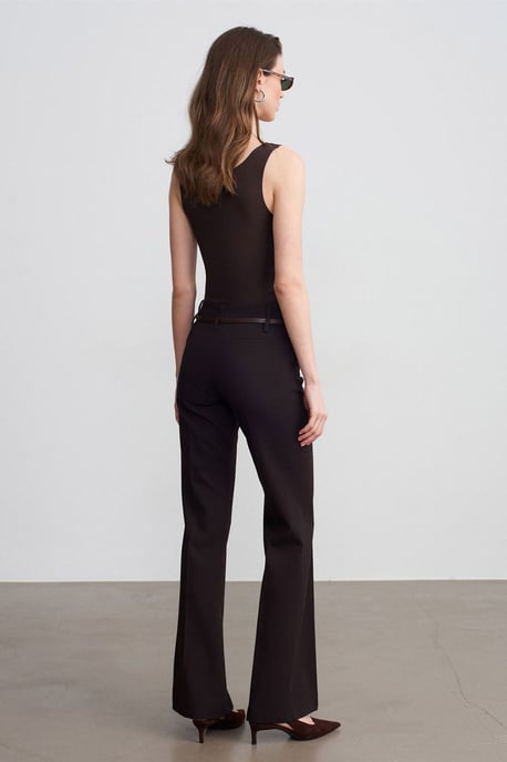Belted Straight-Leg-Crepeshosen - Image 2