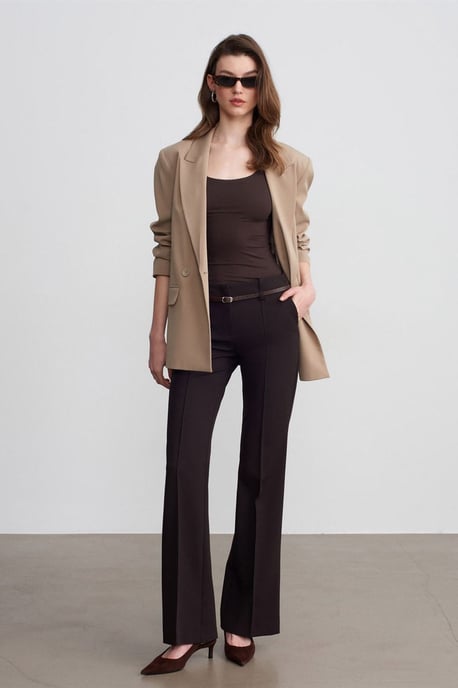 Belted Straight-Leg-Crepeshosen - Image 4