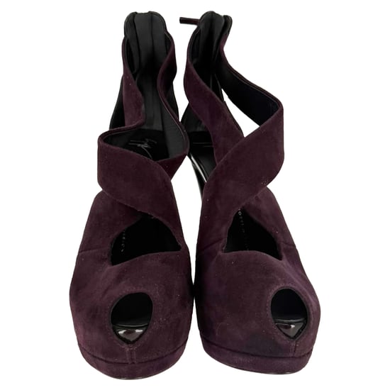 Giuseppe Zanotti Plateau-Pumps mit gekreuzten Riemen aus burgunderrotem Wildleder - Image 2