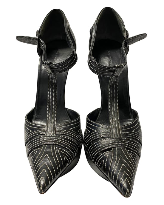 Balenciaga T-Strap Kontraststich Absatzschuhe aus schwarzem Leder - Image 2