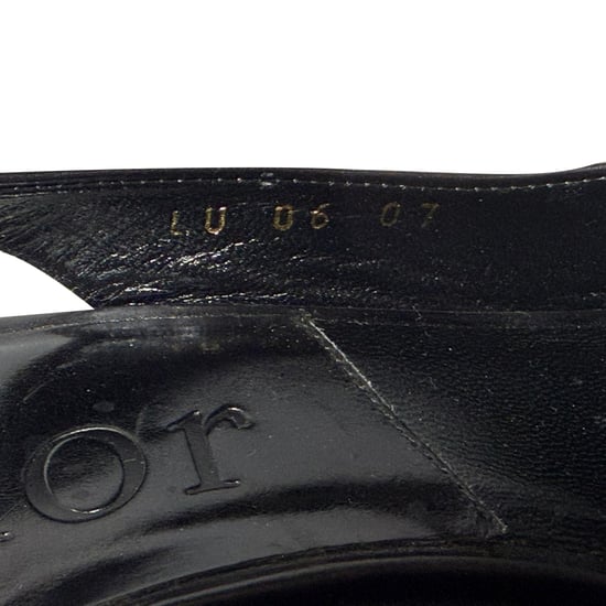 Dior CD Slingback-Pumps aus schwarzem Leder - Image 4