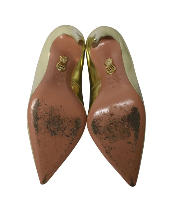 Aquazzura Purist Pumps aus goldfarbenem Lackleder - Image 5