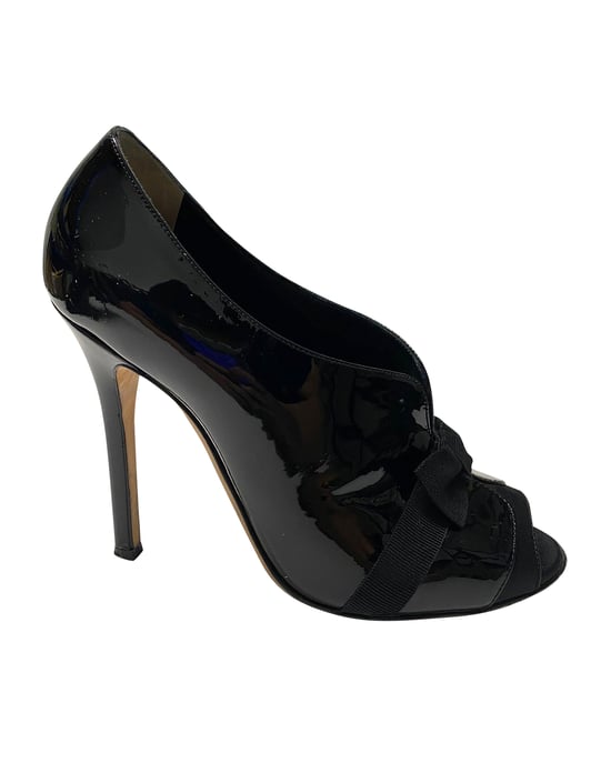 Dolce & Gabbana Bogen-Stiefelette aus schwarzem Lackleder - Image 1