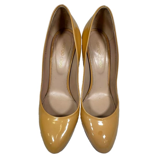 Sergio Rossi Pumps aus beigem Lackleder - Image 6