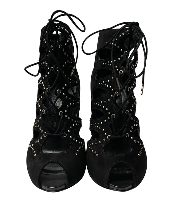 Alexander McQueen Cut-Out Nieten Schnürstiefel aus schwarzem Wildleder - Image 2
