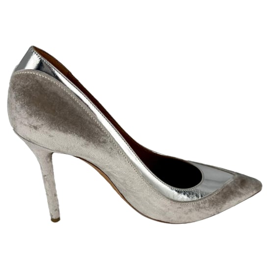 Malone Souliers Spitzpumps aus silbernem Samt - Image 1