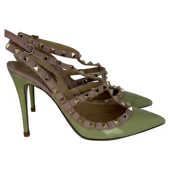 Valentino Rockstud Riemchen-Sandalen aus grünem Lackleder - Image 1
