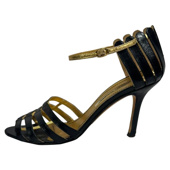 Manolo Blahnik Zwei-Farben Knöchelriemen Sandalen aus schwarzem Leder - Image 5