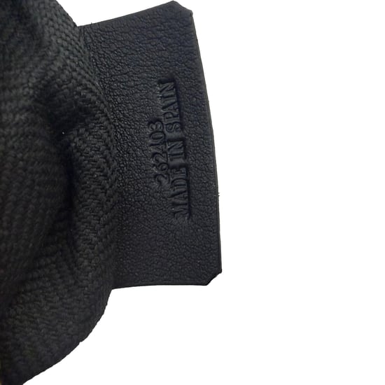 Loewe T-Knot Pouch Bag aus schwarzem Leder - Image 6