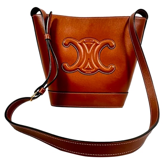 Celine Kleine Cuir Triomphe Bucket Bag aus braunem Leder - Image 2