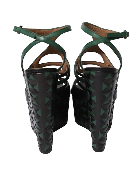 Alaia Laser-Cut Korbgeflecht Wedges aus grüner Leder - Image 4