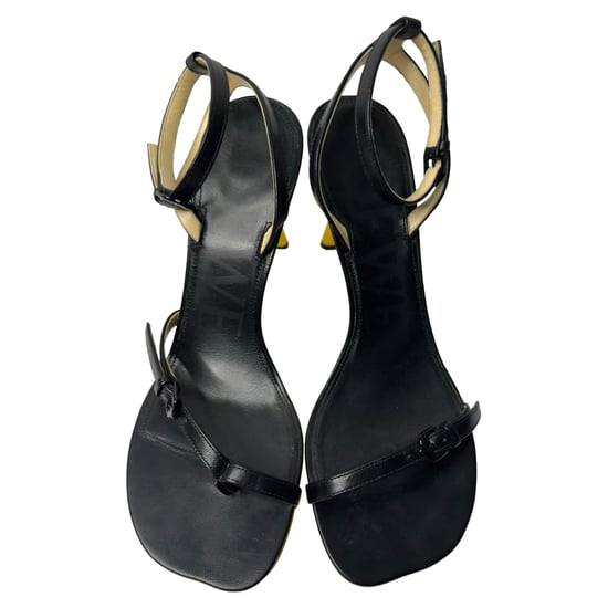 Loewe Petal Knöchelriemen Sandalenabsätze aus schwarzem Ziegennappa - Image 5