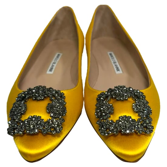 Manolo Blahnik Schmuck-Schnallen Ballettschuhe aus gelbem Satin - Image 2