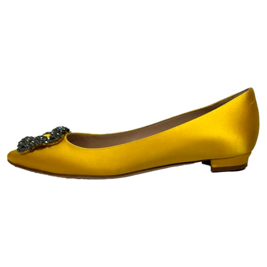 Manolo Blahnik Schmuck-Schnallen Ballettschuhe aus gelbem Satin - Image 5