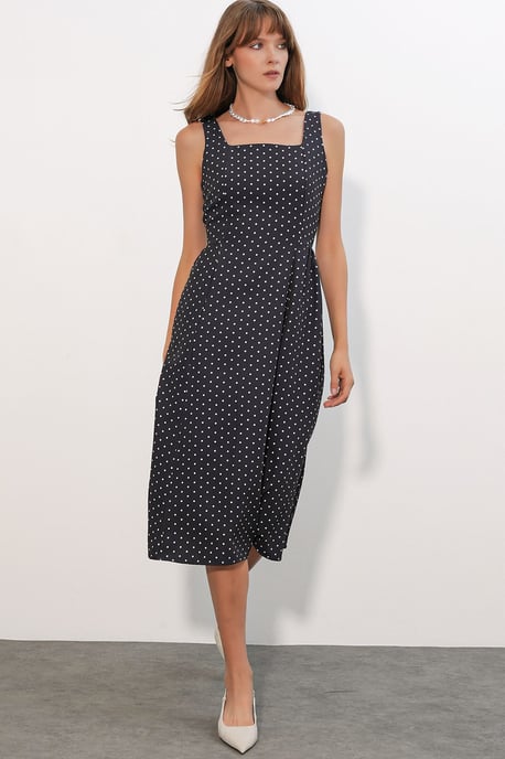Big Dart A-Linien-Midikleid mit Punkten - Schwarz - Image 4