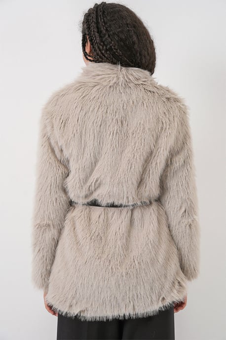 Langer Oversized Kunstfellmantel mit Gürtel - Image 6