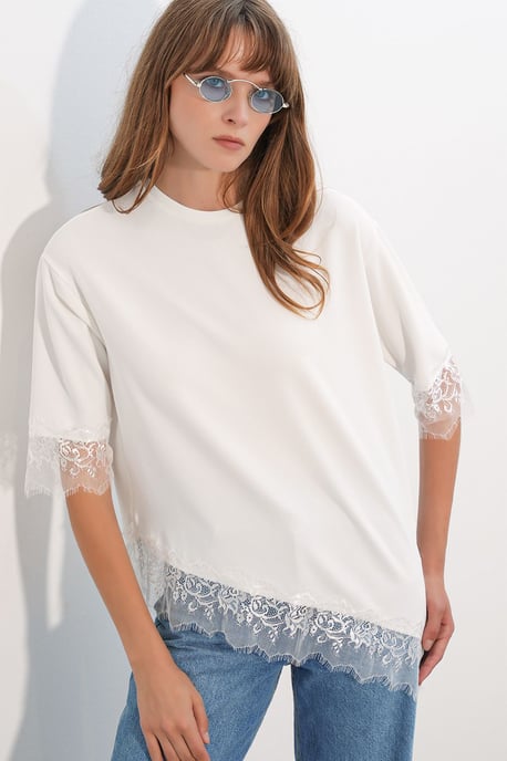 Oversized Spitzenstrickbluse - Image 1