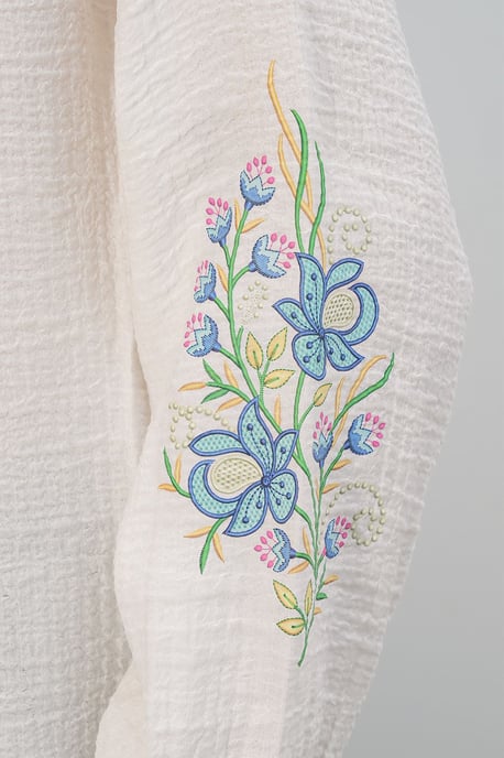 Bestickte Übergröße Crepe-Bluse - Image 4