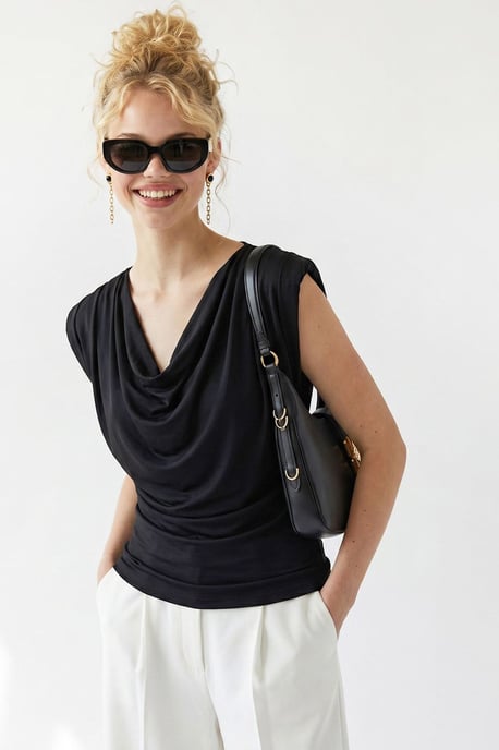 Ärmellose Bluse mit Schalkragen - Image 2