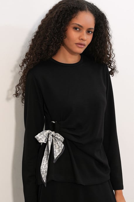 Langärmlige Bluse und weite Hose Koordinatensatz - Image 2