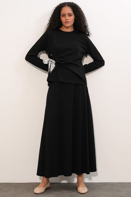 Langärmlige Bluse und weite Hose Koordinatensatz - Image 4