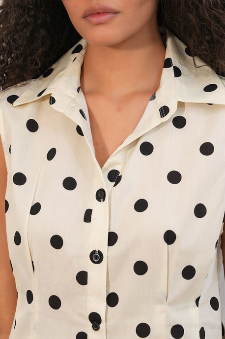 Figurbetontes ärmelloses Polka-Dot-Popeline-Hemd - Image 5