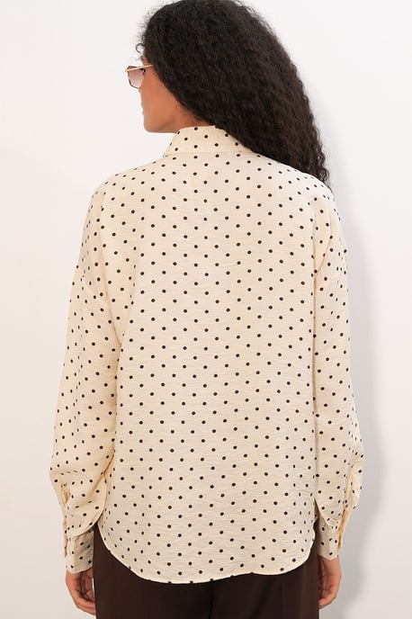 Übergroßes Polka-Dot-Crephemd - Image 6