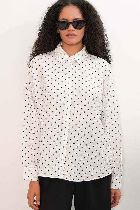 Übergroßes Polka-Dot-Crepeshirt - Image 4