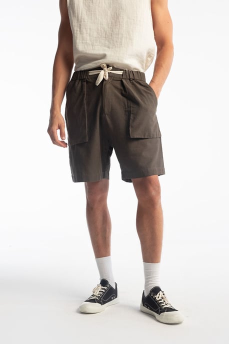 Regulär geschnittene Leinenmix-Shorts mit Kordelzugbund - Image 1