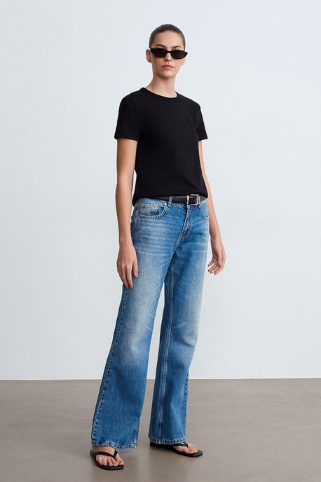 Damen Unifarbene Rundhalsausschnitt T-Shirt - Image 4