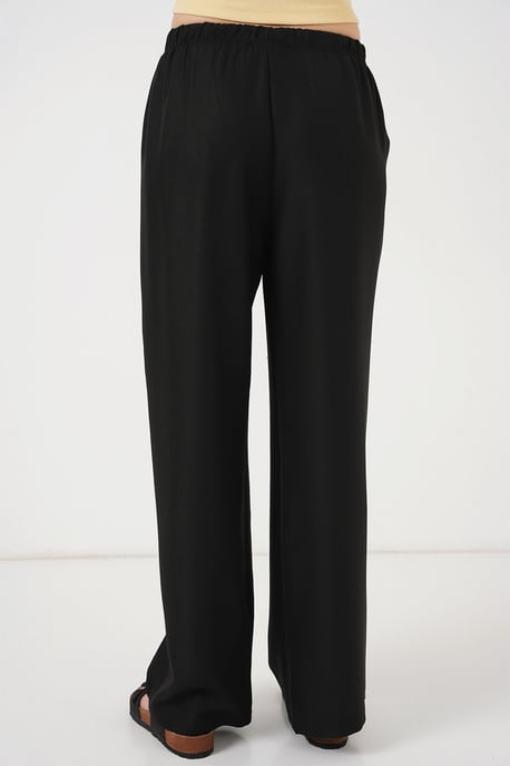 Weite legere Hose mit Kordelzug - Image 6