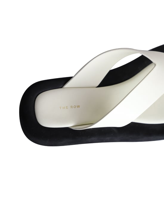 The Row Ginza Flip Flop Sandals in White Leather - Image 6