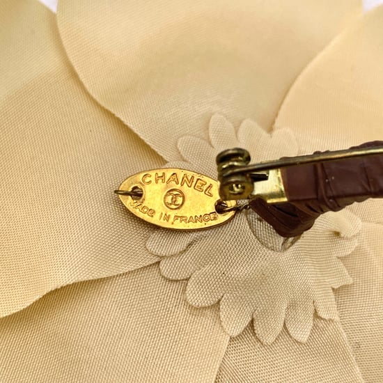 Chanel Vintage Stoffbrosche Kamelie - Image 4