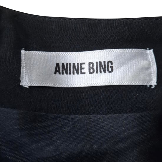 Anine Bing Minikleid mit V-Ausschnitt aus schwarzer Seide - Image 3