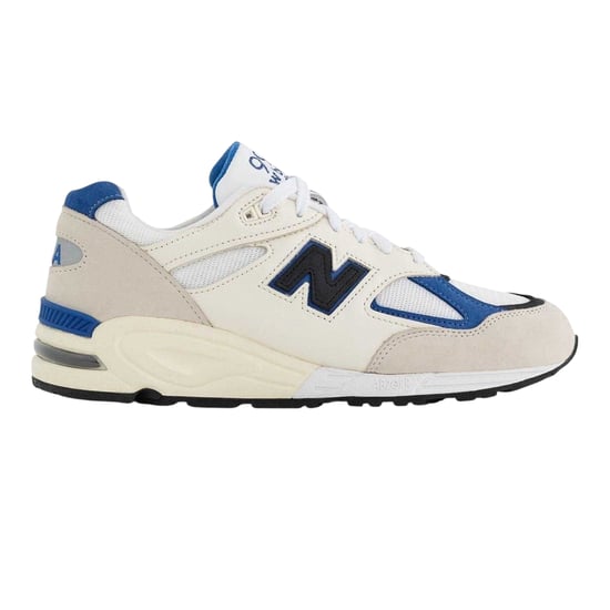 New Balance - "x Teddy Santis 990 V2" Sneaker für Damen, Wildleder (Weiß) - Image 1