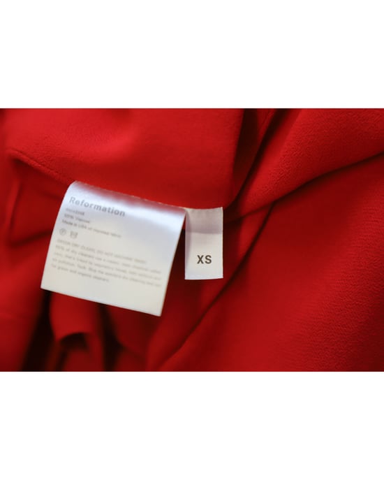 Reformation Wickelkleid aus roter Viskose - Image 6