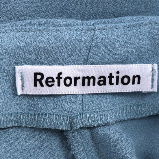 Reformation Midikleid mit eckigem Ausschnitt in hellblauer Viskose - Image 6
